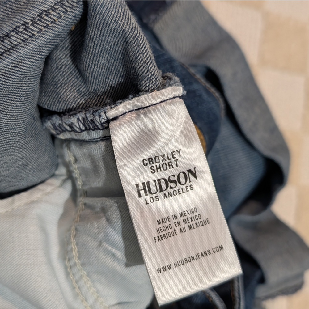 Hudson Women’s Croxley Jean Short Shorts Size 31 - Picture 4 of 4